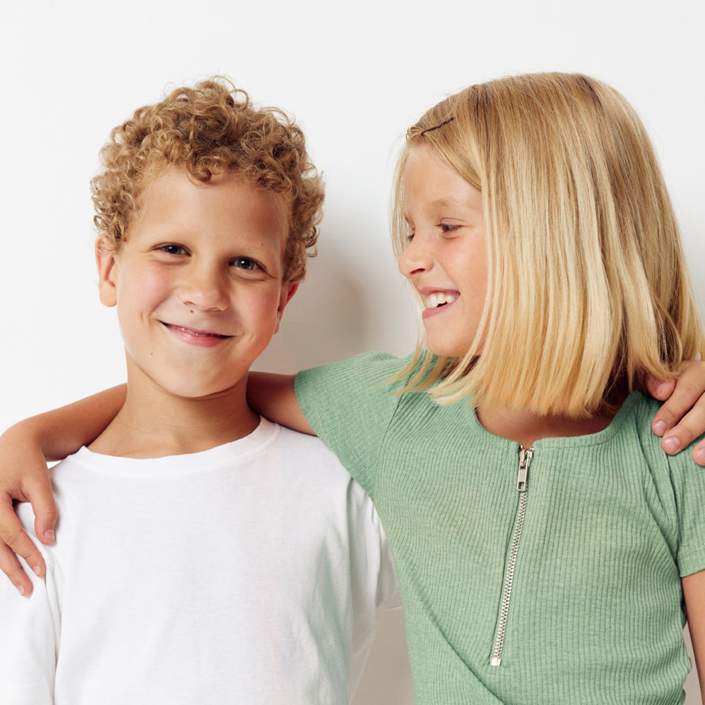 KIDS Żel pod prysznic Słodkie jabłuszko PL